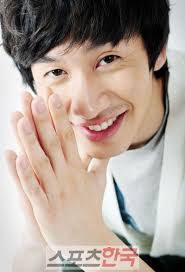 Lee kwang soo is a south korean actor and entertainer. Lee Kwang Soo Kwang Soo Korean Artist Lee