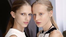 Les Tendances de la mode au féminin et défilés