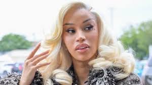 Aretha Franklin sons fight over will found under sofa