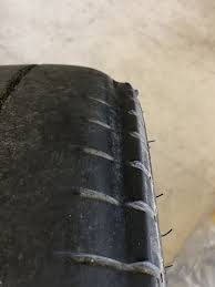 Auch waren die reifen innen und außen zur flanke immer rund und nicht wirklich. Reifen Ungewohnlich Abgefahren Wohl Kein Spurproblem Tesla Model X Tff Forum Tesla Fahrer Freunde