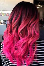 pink ombre on dark base colorfulhair ombrehair wavyhairstyles pinke haarfarbe steckt voller uberraschungen rosa haare ombre rosa frisuren rosa strahnchen