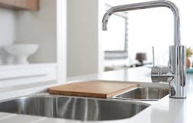 Each sink gives a different feel and space so don't go by inches. Single Bowl Vs Double Bowl Sink Pros Cons Comparisons And Costs