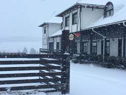 Este o casa faina acolo, casa mea din bucovina, care poate fi si a ta, pentru cat timp vrei tu. Casa Mea Din Bucovina Photos Facebook