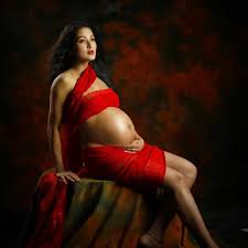 Bhabhi Ji Ghar Par Hain Actress Vidisha Srivastava flaunts baby bump in  latest photoshoot | Vidisha Srivastava Pics: चार साल तक छुपाई शादी अब मां  बनने वाली हैं भाबीजी घर पर हैं