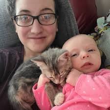 Hey mamas! Welcome to the group! So glad you're here 🫶🏻 This is a place  to share your meals, meet other moms who cook, and get ideas for what to  cook for