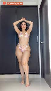 Annastayziaa Patreon VIP - Showing Bikini