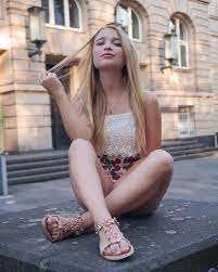 wikiFeet