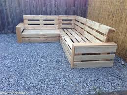 Selling Pallet Furniture Purchase Wood Pallets How To Build Pallet Garden Fu Build Furniture Garden Pa In 2020 Paletten Pool Sofa Aus Paletten Paletten Couch