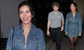 Ekin-Su Culculoglu smiles as she steps out for the first time since being  booted off Dancing On Ice | Daily Mail Online