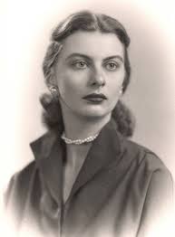 Ann Maliszewski's Instagram, Twitter & Facebook