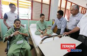 Pembongkaran kes buli dua pelajar kolej vokasional wakaf tembesu, kuala nerus membawa. Kolej Vokasional Wakaf Tembesu Photo Perokok N