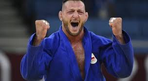 Jako malý kluk chtěl coby hasič zachraňovat lidské životy. Ttdvpkh5gnrdvm