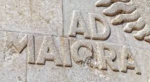 Tanti auguri per il vostro matrimonio, e godetevi la prima notte di nozze. Cosa Significa Ad Maiora Significato Storia Esempi D Uso E Curiosita