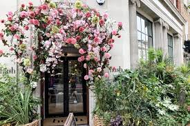 For any auckland flower delivery, bouquets containing white, pink and yellow roses are a popular our gorgeous fresh flower bouquets begin at just $49. Nz International Flower Deliveries