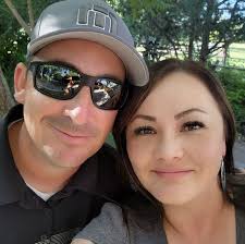 Does anyone have a lion custom for purchase?