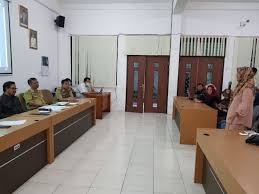 Jumlah data satuan pendidikan (sekolah) per provinsi. Tahun Ini Smp Negeri Di Surabaya Lebih Banyak Tampung Siswa Kumparan Com