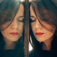 Ana Landa's Instagram, Twitter & Facebook