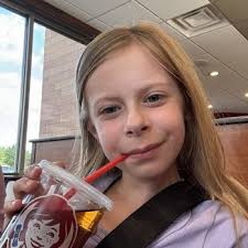 RED ROBIN GOURMET BURGERS AND BREWS