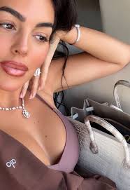 U you are really cool beauty Georgina beauty girl you gorgeous