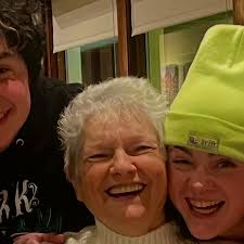 Fundraiser for Marny Lavalley by STEFANIE LENNOX : A proper Goodbye for Pat  Bagley!