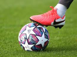 Το ουεφα τσάμπιονς λιγκ (αγγλικά: Champions League Apokalyf8hke H Mpala Toy Telikoy Pics