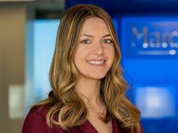 Jennifer Mustard's Instagram, Twitter & Facebook