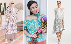 Trend terkini baju gamis modern wanita indonesia meliputi corak warna yang terang seperti cream, biru, merah muda, ungu dan hitam, hingga ada juga gamis motif batik. 30 Inspirasi Baju Batik Wanita Terbaru Yang Kece Abis Blog Unik