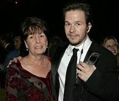 Alma wahlberg grandchildren are brendan joseph wahlberg, michael wahlberg, ella rae wahlberg, grace margaret wahlberg, xavier alexander wahlberg, elijah hendrix wahlberg, madison wahlberg, ethan wahlberg, oscar wahlberg, charlie wahlberg. Ttdwivrckhzu0m