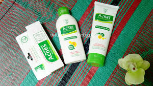 Apply sunscreen generously, and reapply every two hours — or more often if you're swimming or sweating. Review Acnes Starter Pack Treatment Series Gadis Kacang Bali