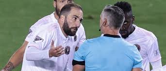 The striker joins from juventus, having seen his contract first of all, i want to thank inter miami for the effort it has made to sign me. Inter Miami S Gonzalo Higuain Shown Red Card Following Postgame Confrontation With Referee Mlssoccer Com