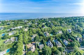 Located in southampton, new york, the hamlet inn offers the charm of the country, as well as the convenience of being only minutes from the… 66 Huntting Street Southampton Southampton Town New York 11968 Single Family Homes For Sale