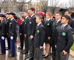 Conduite des opérations et gestion des crises en cyber défense (esm saint cyr) temps plein 1 an. Facebook