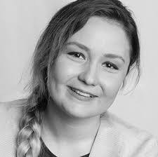 Gloria Gaitan's Instagram, Twitter & Facebook