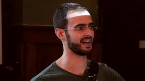 Showing a complex Excel sheet who's boss with Python and pandas