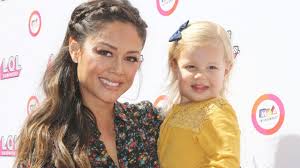 (cnn) oprah winfrey expressed gratitude for messages of support she has received following the death of her mother, vernita lee. Vanessa Lachey Responds To Tweet Saying Daughter With Husband Nick Looks Like Jessica Simpson Entertainment Tonight