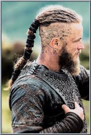 ragnar lothbrok travis fimmel wikinger frisuren ragnar lothbrok wikinger ragnar