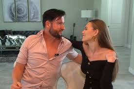 Nicht persönlich zur beerdigung erscheinen, wäre doch ein bisschen trauer angebracht. Michael Wendler So Heftig Lastert Seine Mutter Uber Laura Brigitte De