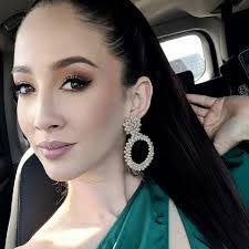 Lymari Perez's Instagram, Twitter & Facebook