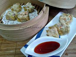 Dim sum merupakan makanan popular bagi masyarakat cantonese. Dimsum Siew Mai Air Tangan Kjee