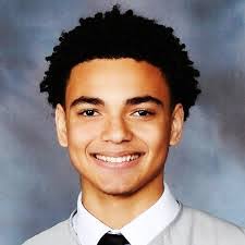 Darrian Robinson's Instagram, Twitter & Facebook