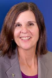 Debbie Hurd's Instagram, Twitter & Facebook