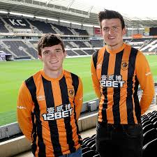 Andy robertson's rise from the lower leagues of scottish football to premier league champion has been hull's then chief scout, stan ternent, told the hull daily mail: Goal On Twitter Andy Robertson And Harry Maguire Were Unveiled By Hull City On The Same Day In 2014 For A Combined Amount Of 5 9m Https T Co Rtjd7ylzvr