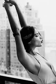 Black And White Fashion Photoshoot Pin By Tempo Da Delicadeza On Enjoy The The Trip White Fashion Photography Fashion Photography Portrait Photography