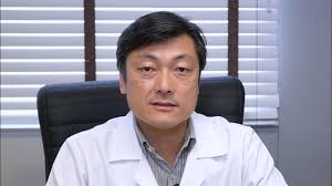 Cuidados do pós-operatório da cirurgia do manguito rotador.