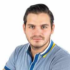 Exfuncionarios, asesores y familiares de políticos señalados de corrupción  figuran en las primeras casillas del Listado Nacional