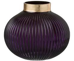 Zurückhaltende raumfarbe in hellem violett. Welche Farbe Passt Zu Lila Unsere Style Tipps Westwing