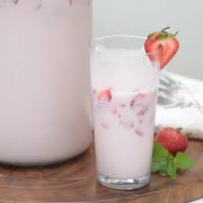 Agua De Fresa Estilo La Michoacana Video Receta Video Agua De Frutas Recetas Recetas Faciles De Comida Alimentos Y Bebidas Recetas