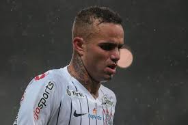 No entanto, claudinho teve poucas chances no elenco treinado por tite e que foi campeão brasileiro em 2015. O Timao Esta Em Apuros Todo O Dinheiro Que O Corinthians Perdeu Com Claudinho E Que Agora Pode Estragar O Sonho Da Libertadores O Futbolero Brasil Jogadores