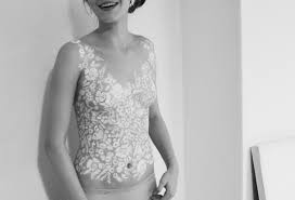 We did not find results for: Warum Nicht Mal Anders Heiraten Bodypaint Meets Bridal Schonste Braut