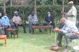 He is married and blessed with six children, two girls and four boys. Raila Is Seriously Sick Royal Media Services Boss Sk Macharia Reveals As He Leads A Kikuyu Delegation To Visit Baba At His Bondo Home Daily Post